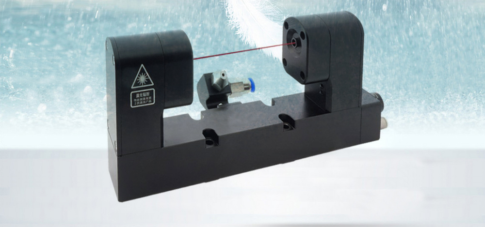 激光对刀仪基本原理为采用聚焦激光光束为触发媒介,当激光光束被旋转